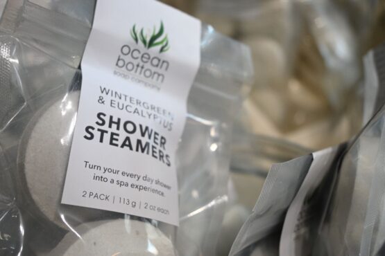 Closeup wintergreen & Eucalyptus Shower steamers